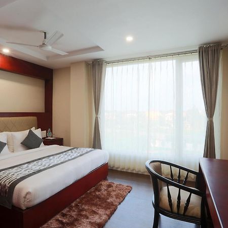 Hotel Luxury Stay Delhi Airport Нью-Дели Экстерьер фото