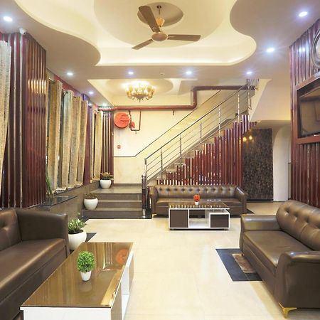 Hotel Luxury Stay Delhi Airport Нью-Дели Экстерьер фото