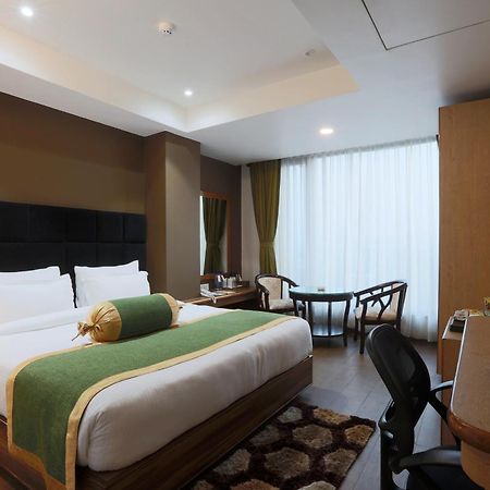 Hotel Luxury Stay Delhi Airport Нью-Дели Экстерьер фото