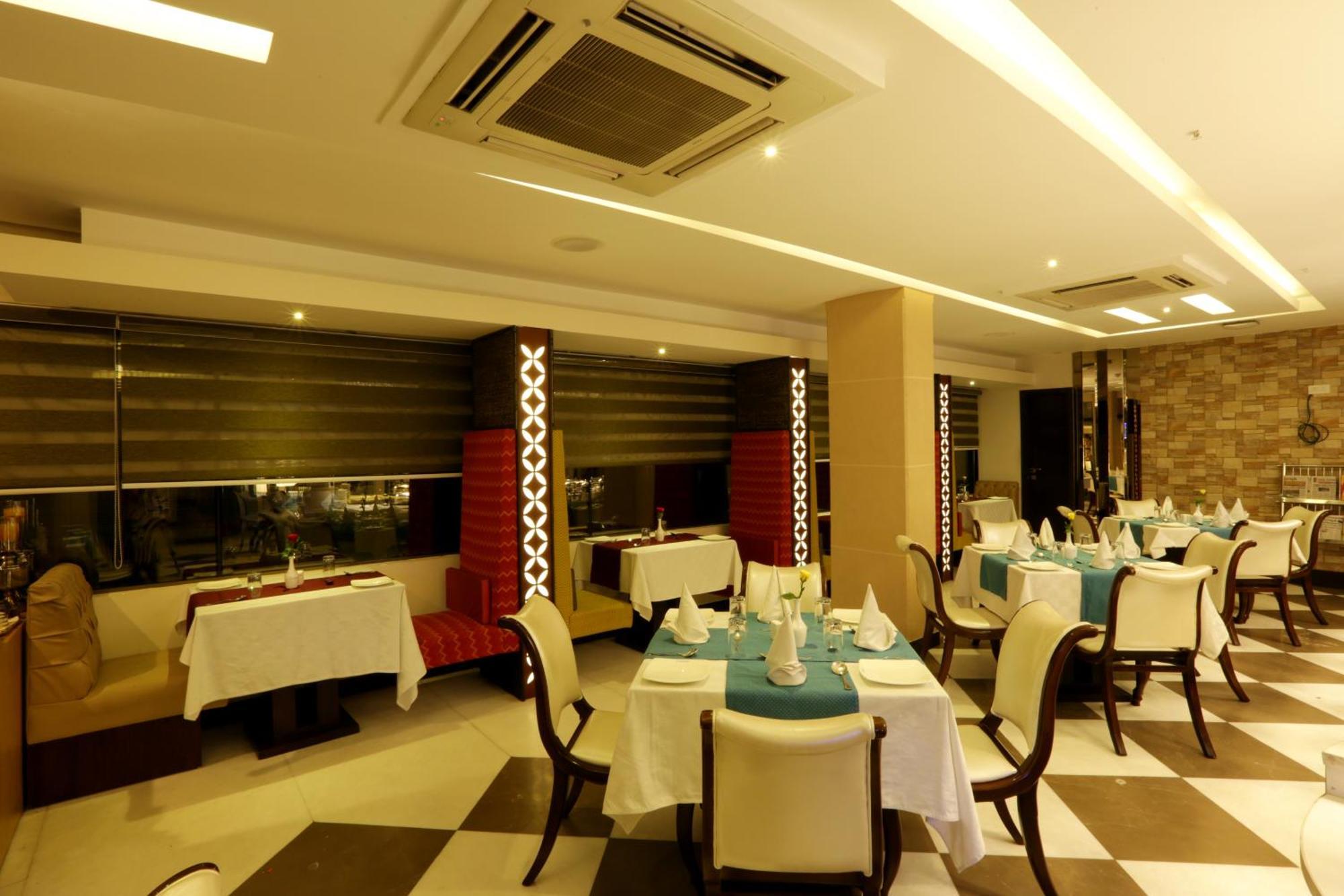 Hotel Luxury Stay Delhi Airport Нью-Дели Экстерьер фото