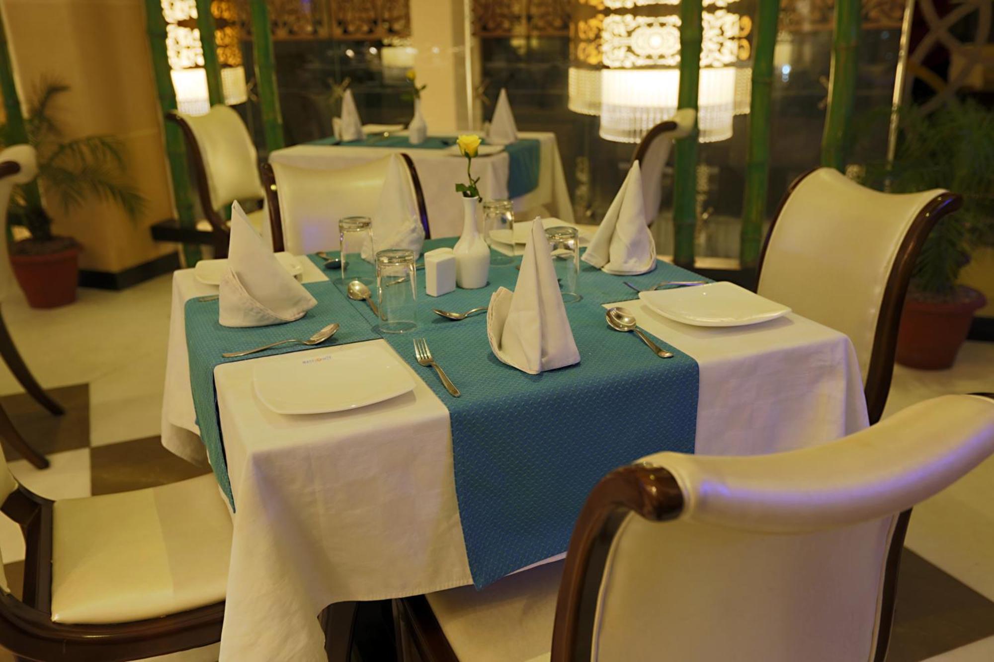 Hotel Luxury Stay Delhi Airport Нью-Дели Экстерьер фото
