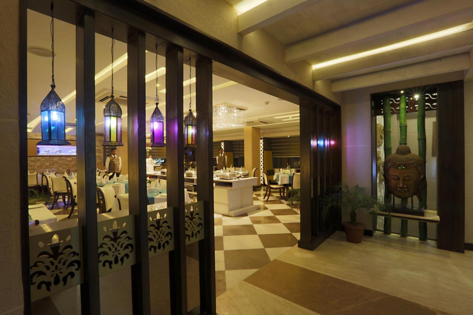 Hotel Luxury Stay Delhi Airport Нью-Дели Экстерьер фото