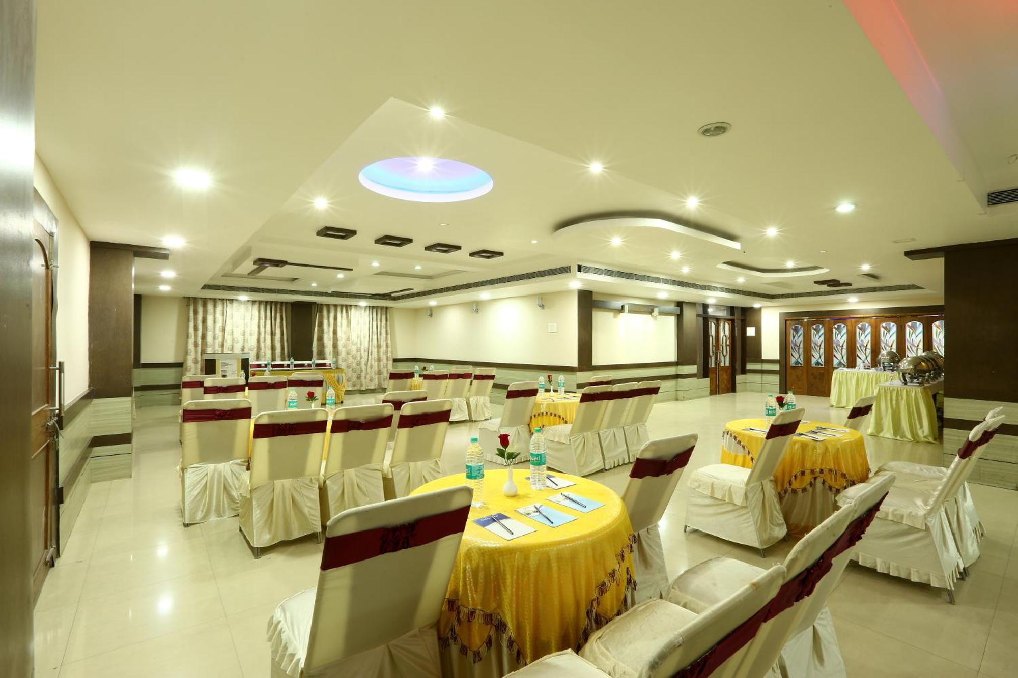 Hotel Luxury Stay Delhi Airport Нью-Дели Экстерьер фото