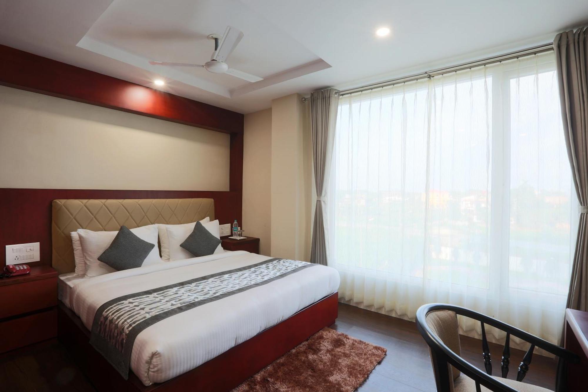 Hotel Luxury Stay Delhi Airport Нью-Дели Экстерьер фото