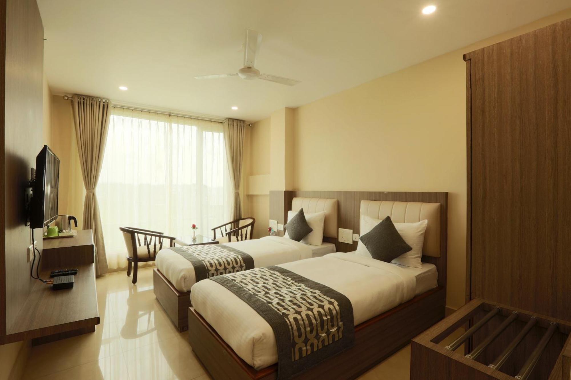 Hotel Luxury Stay Delhi Airport Нью-Дели Экстерьер фото