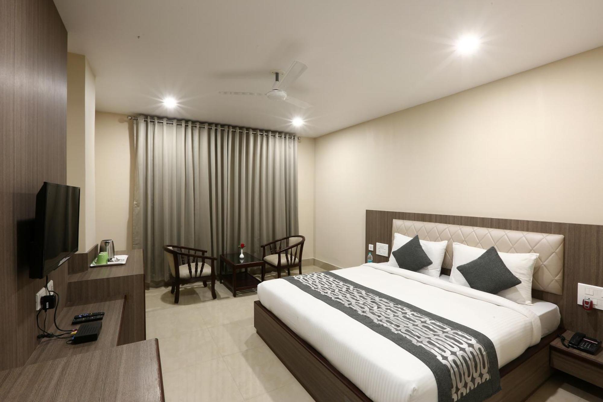 Hotel Luxury Stay Delhi Airport Нью-Дели Экстерьер фото