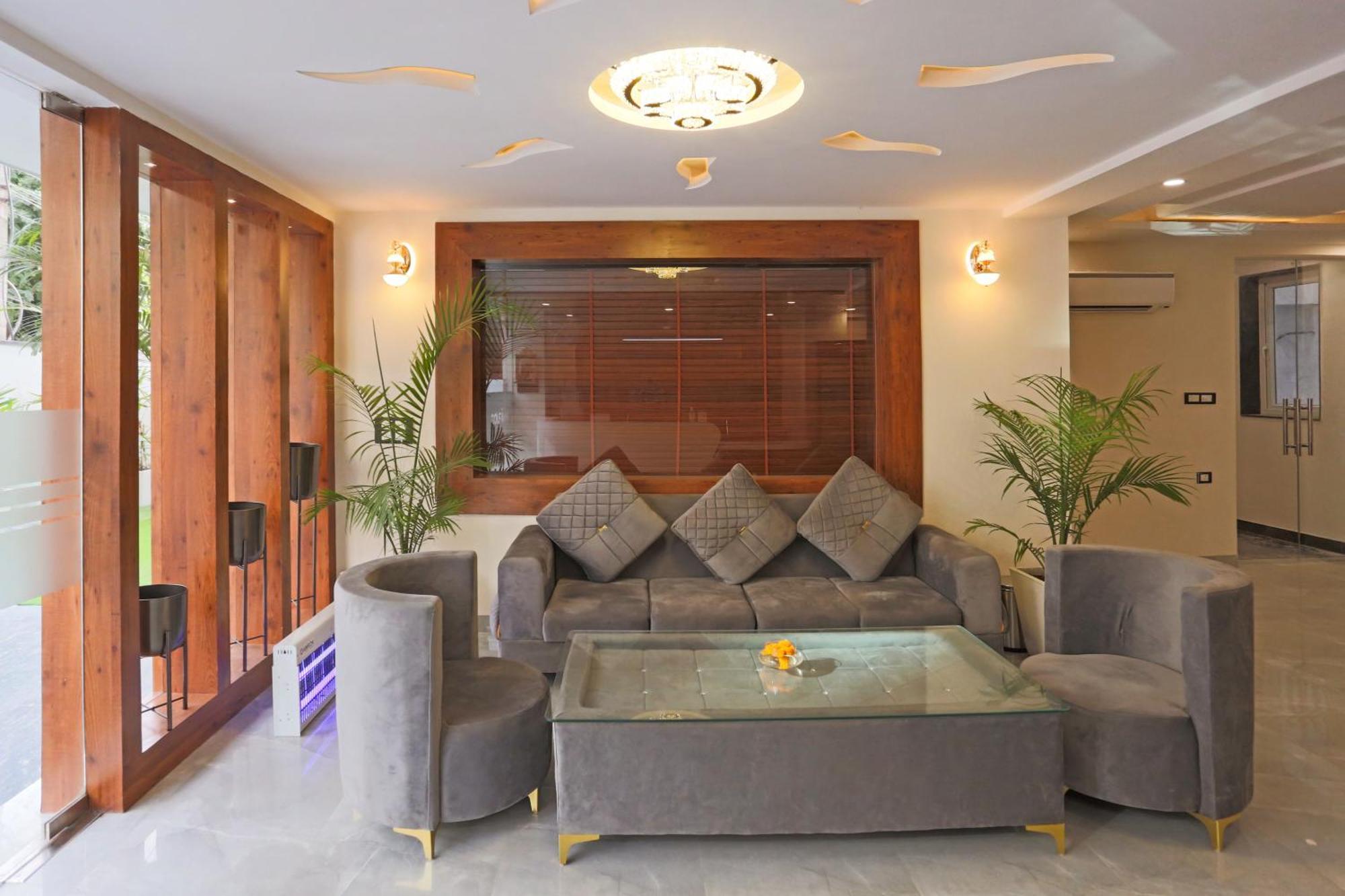 Hotel Luxury Stay Delhi Airport Нью-Дели Экстерьер фото