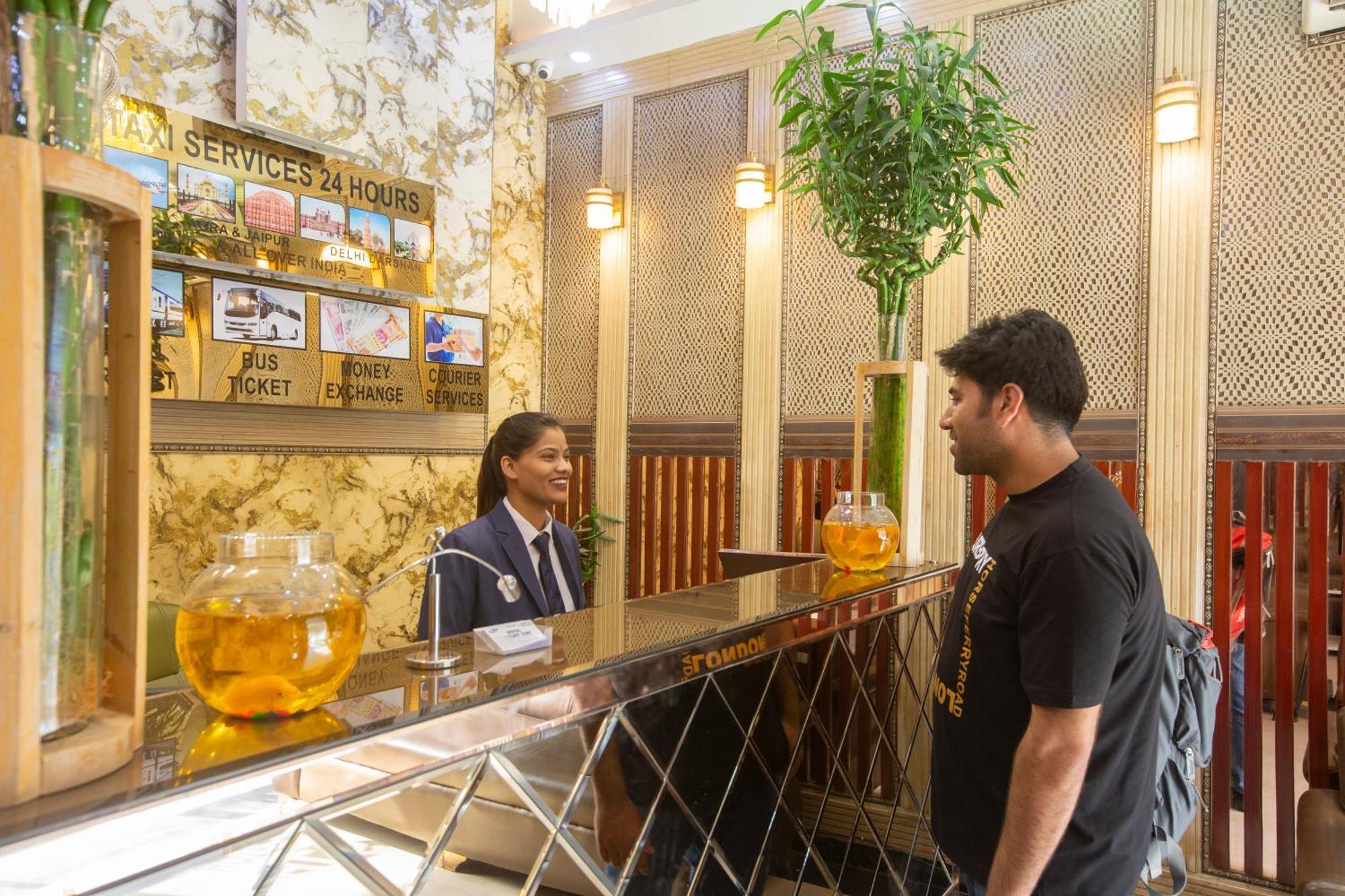 Hotel Luxury Stay Delhi Airport Нью-Дели Экстерьер фото