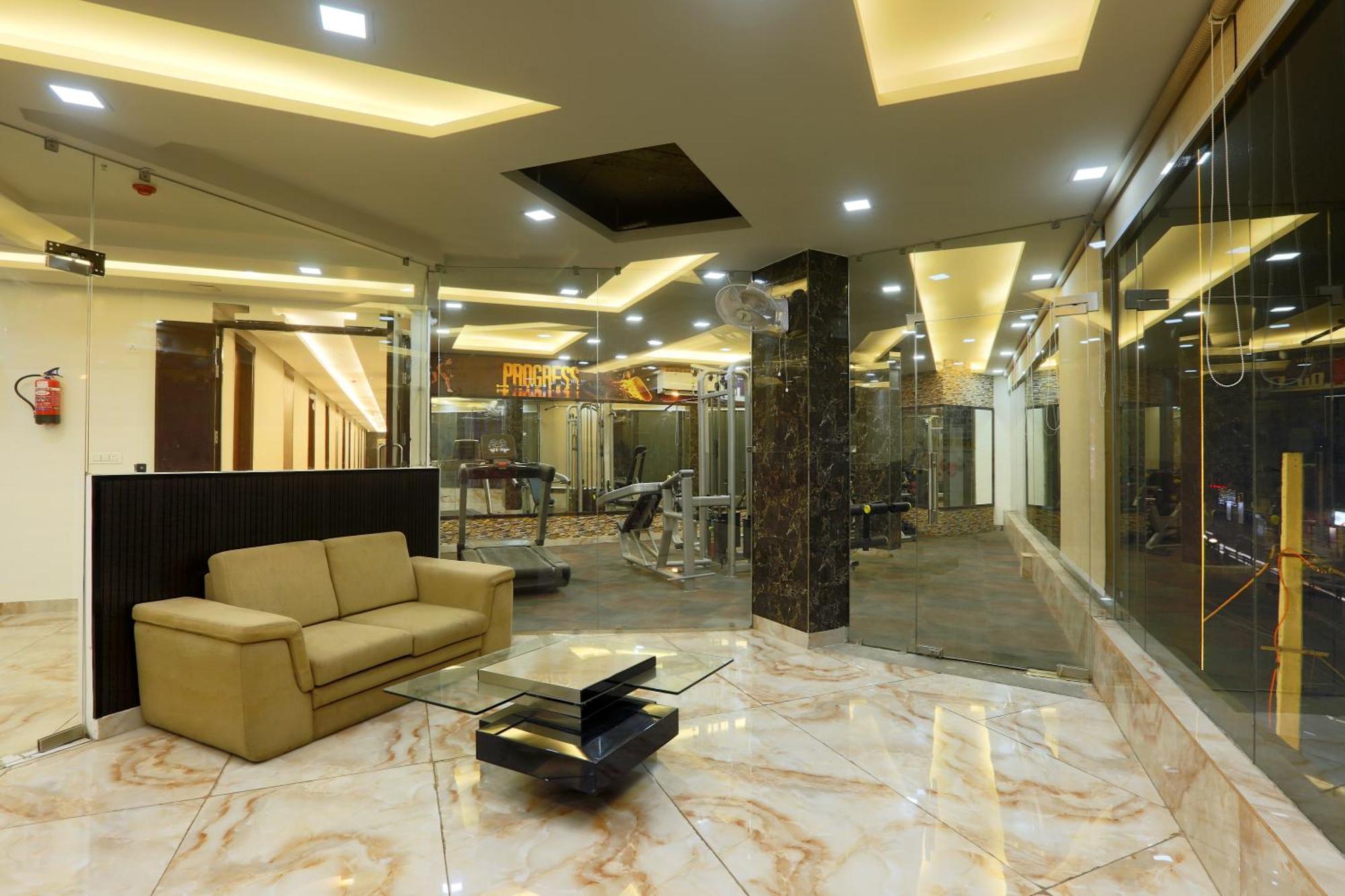 Hotel Luxury Stay Delhi Airport Нью-Дели Экстерьер фото